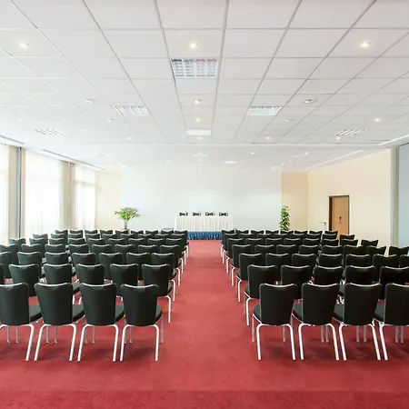Nh Frankfurt Conference Center Szálloda 4*