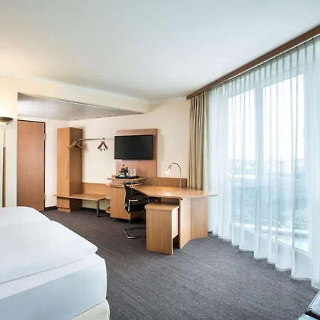 Nh Frankfurt Conference Center 4*