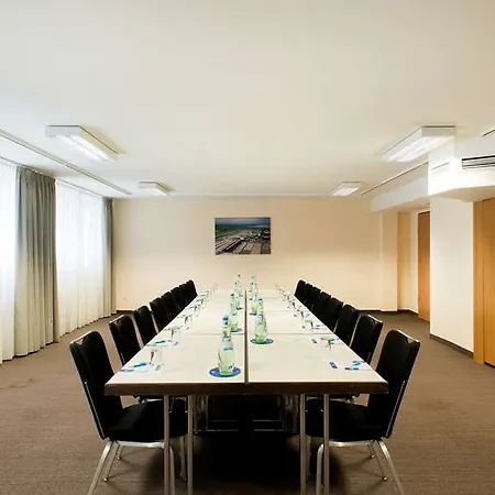 Nh Frankfurt Conference Center Otel 4*