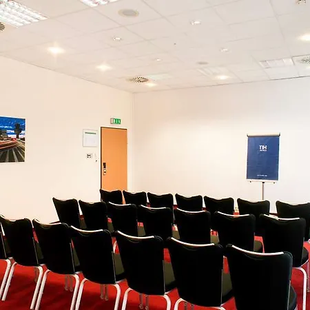 Hotel Nh Frankfurt Conference Center 4*
