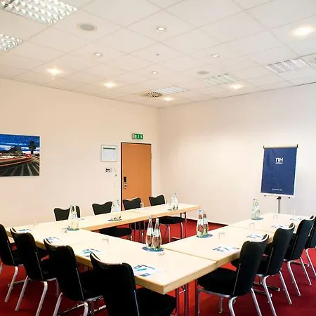 Hotel Nh Frankfurt Conference Center 4*