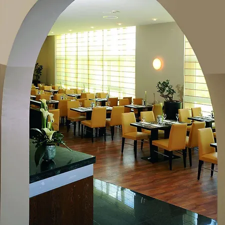 Hotel Nh Frankfurt Conference Center 4*