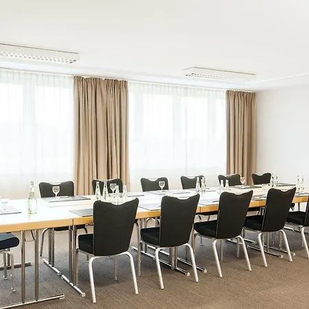 Nh Frankfurt Conference Center 4*