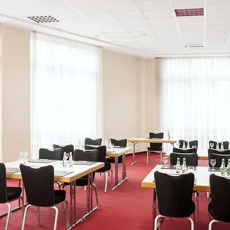 Hotel Nh Frankfurt Conference Center 4*